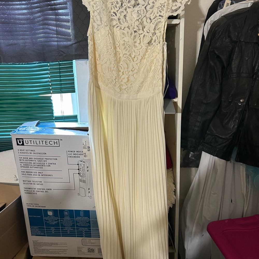 H&M Cream Lace Maxi Dress